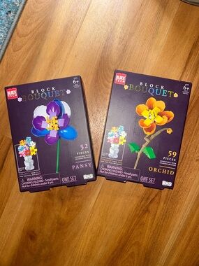 Block Bouquet Pansy & Orchid Flower Building Kits - Purple, Blue, Yellow, Orange